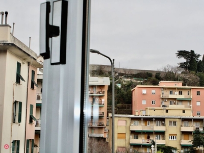 Appartamento in Vendita in Via Paleocapa a Genova