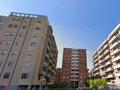Appartamento in Vendita in Via San Venerio 5 a Milano