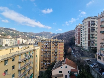 Appartamento in Vendita in Via Silvio Bellotti a Genova