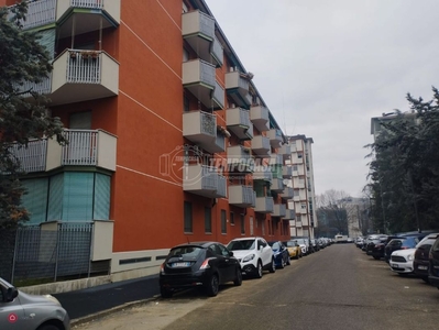 Appartamento in Vendita in Viale Ungheria 15 a Milano