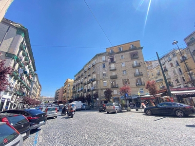 Appartamento in Vendita in Vico Duchesca a Napoli