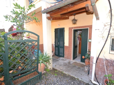 Appartamento in Via xx Settembre in zona Rosignano Solvay a Rosignano Marittimo