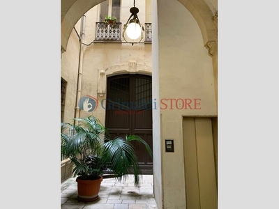 Bilocale in Affitto a Lecce, 900€, 70 m²
