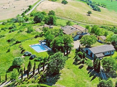 Casa a Acquapendente con piscina e barbecue