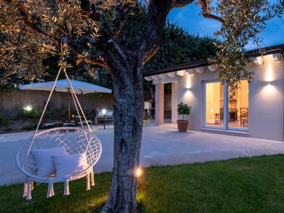 Casa a Acquaviva Picena con giardino, barbecue e piscina
