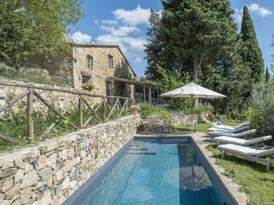 Casa a Castellina In Chianti con giardino e piscina