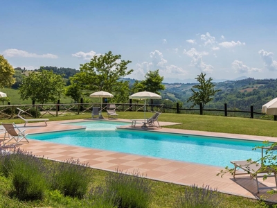Casa a Fermo con giardino, barbecue e piscina + vista panoramica