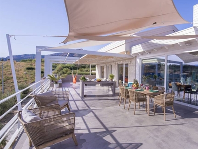 Casa a Giardini Naxos con piscina, idromassaggio e terrazza