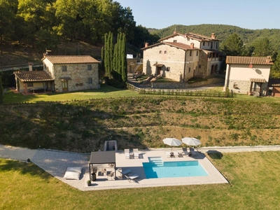 Casa a Ortignano Raggiolo con piscina, giardino e barbecue