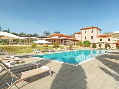 Casa a Pontecorvo con idromassaggio, piscina e terrazza