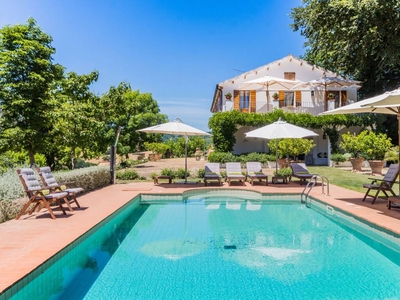 Casa a Ripatransone con piscina, giardino e barbecue