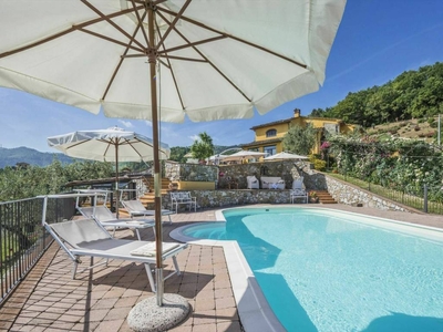 Casa a Serravalle Pistoiese con barbecue e piscina