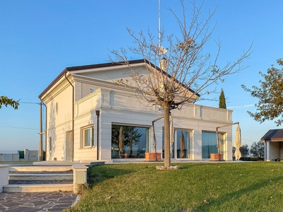 Casa in vendita in Coriano, Italia