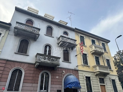 Palazzo in Vendita in Via Benedetto Marcello a Milano