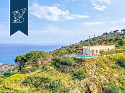 Prestigiosa villa di 220 mq in vendita Cefalù, Sicilia