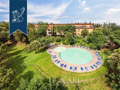 Prestigioso hotel di 4000 mq in vendita Laterina, Italia