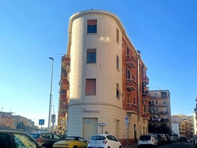 Quadrilocale in Vendita a Cagliari, 210'000€, 104 m²
