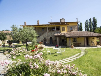 Villa a Monte Santa Maria Tiberina