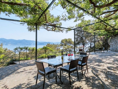 Villa a Portofino con patio esterno + vista del giardino