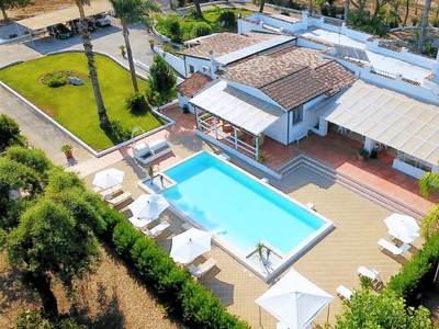 Casa a Ugento con piscina privata