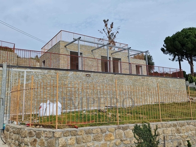 Villa con terrazzo in via conca verde 100, Bordighera