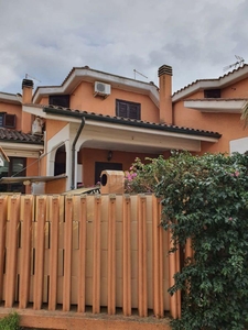 Villa in vendita a Ladispoli