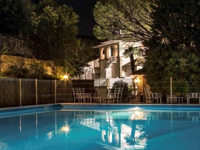 Villa in vendita a Passignano Sul Trasimeno