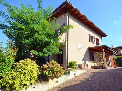 Villa in vendita a Valsamoggia Bologna Crespellano