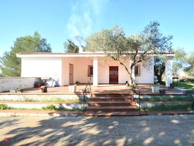 Villa in Vendita in Carraro Angelillo a Gioia del Colle