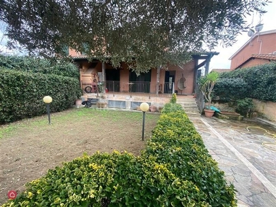 Villa in Vendita in Via Francesco Cilea a Roma