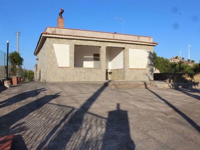 Villa in Via Campania, x a Belmonte Mezzagno