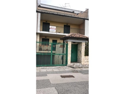 Casa Indipendente in Via Madonna Dell'olio, 26, Gricignano di Aversa (CE)