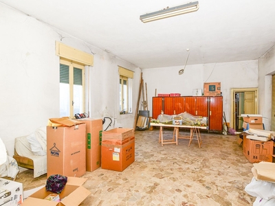 Appartamento 0 locali di 110 m² a Cesano Maderno