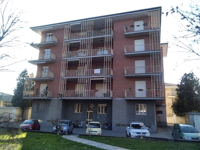 Appartamento con cantina e box, corso Principe di Piemonte, Racconigi