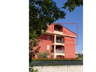 Appartamento in vendita a Mosciano Sant'Angelo, Via Francesco Patella 16