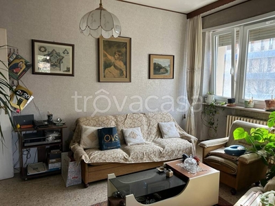 Appartamento in in vendita da privato a Torino via Amedeo Ugolini, 13