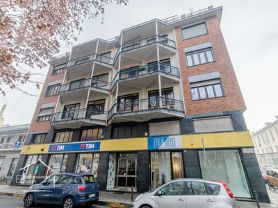 Appartamento in vendita a Torino corso Casale 62