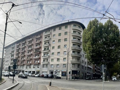 Appartamento in vendita a Torino corso Germano Sommeiller, 19