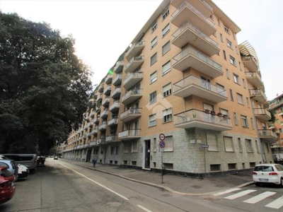 Appartamento in vendita a Torino lungo po antonelli, 163