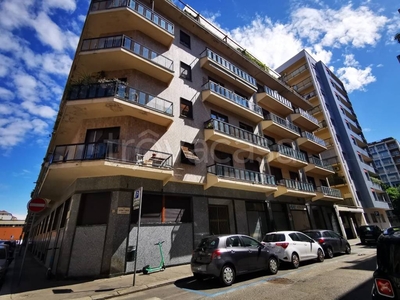 Appartamento in vendita a Torino via Antonio Canova, 37