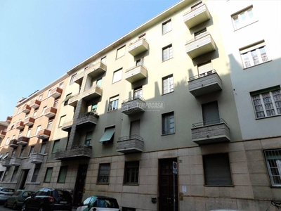 Appartamento in vendita a Torino via arona 18