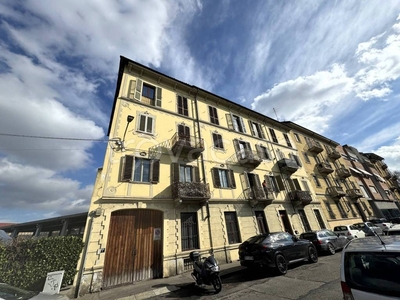 Appartamento in vendita a Torino via Balangero, 10