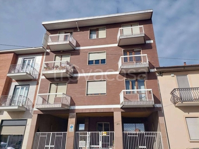 Appartamento in vendita a Torino via Bard 40