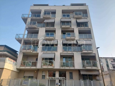 Appartamento in vendita a Torino via Barletta 109/32