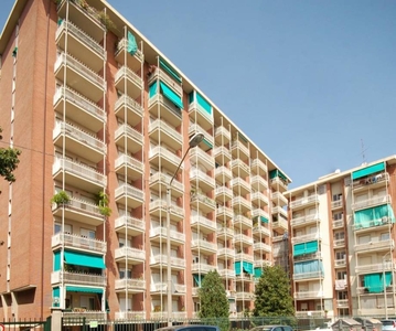 Appartamento in vendita a Torino via Bernardino Luini, 45