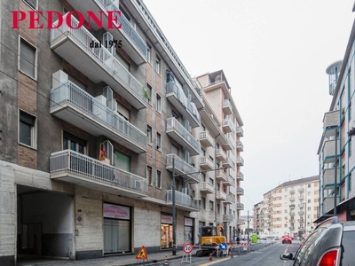Appartamento in vendita a Torino via Bibiana, 45