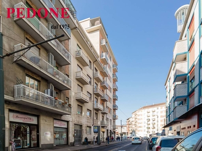 Appartamento in vendita a Torino via Bibiana, 47