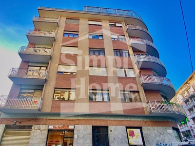 Appartamento in vendita a Torino via Bistagno