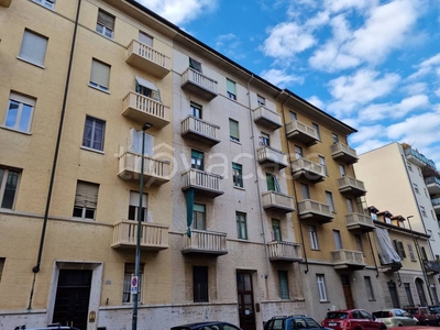 Appartamento in vendita a Torino via Borgomanero, 55
