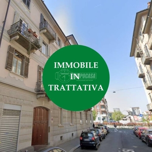 Appartamento in vendita a Torino via Brindisi